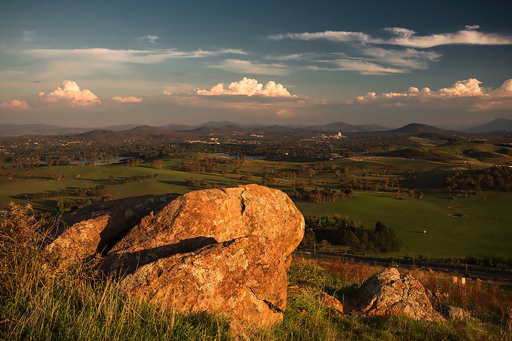 canberra from mt painter.jpg